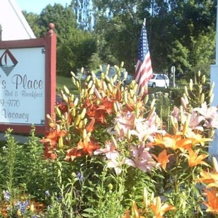 Lucy'S Place Bayfield Exterior photo