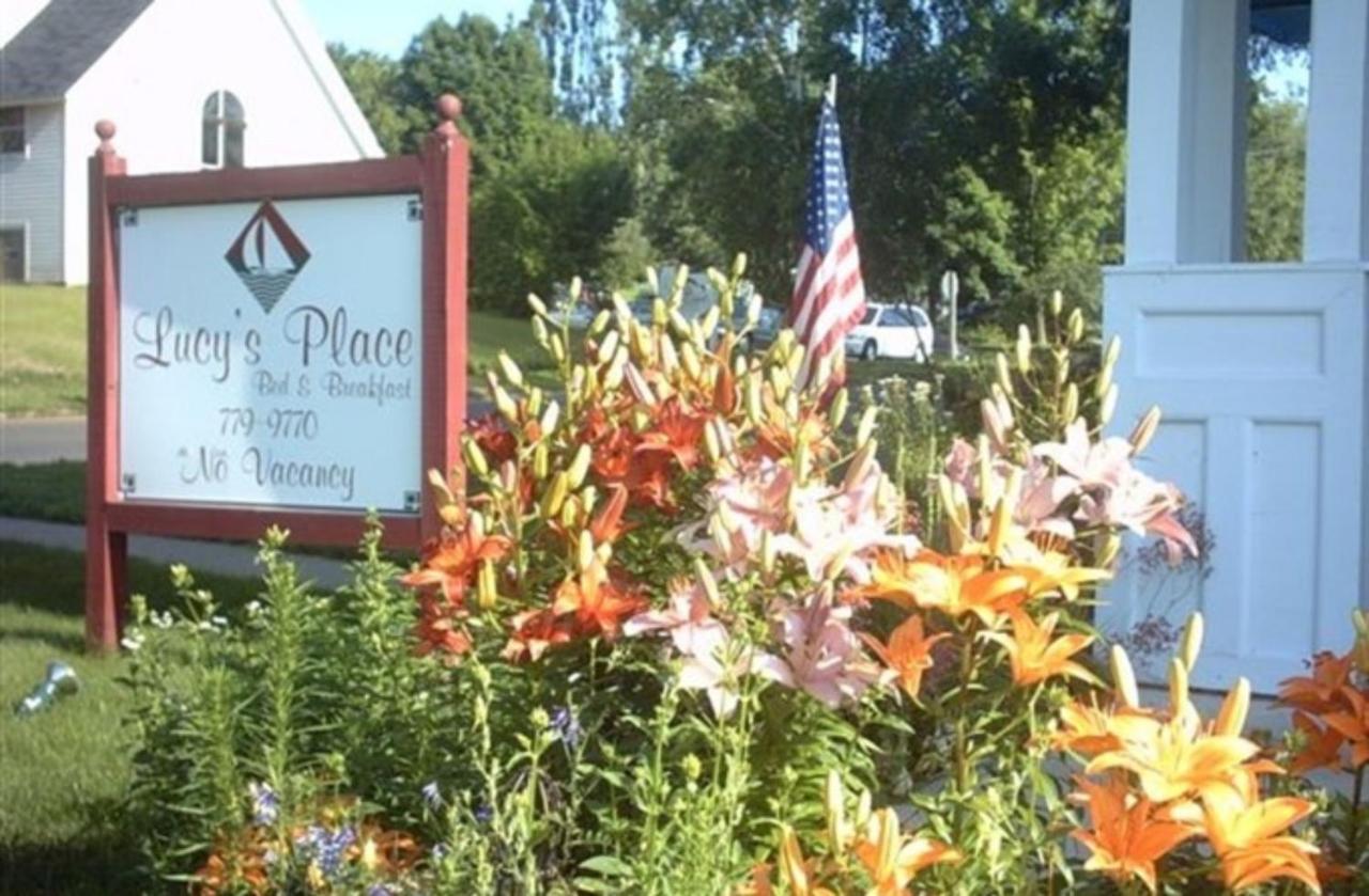 Lucy'S Place Bayfield Exterior photo